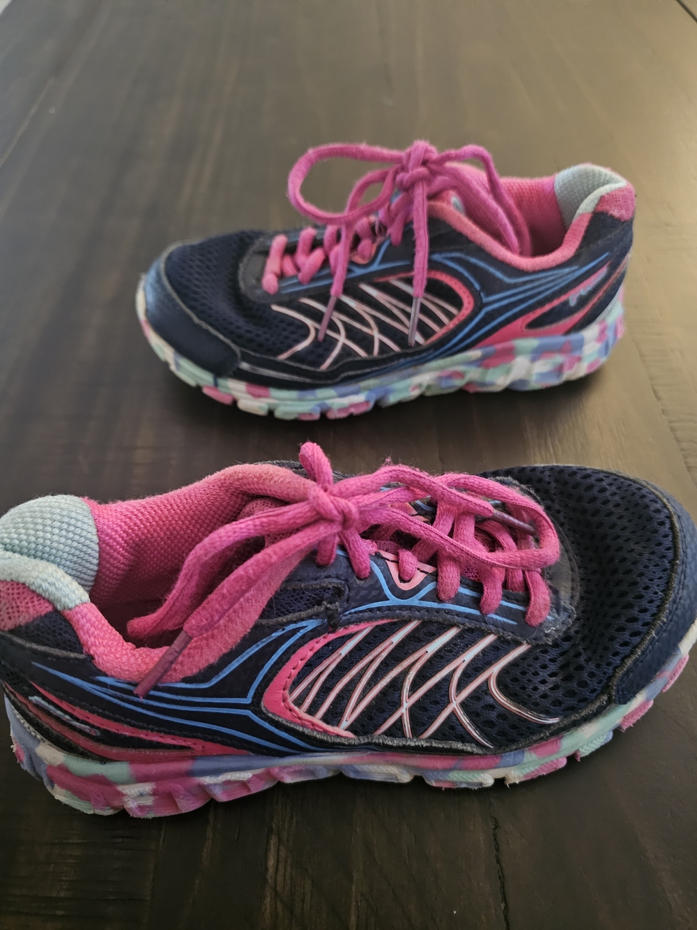 Fila Girls Blsck, Pink Blue Patterned Sole Sneakers